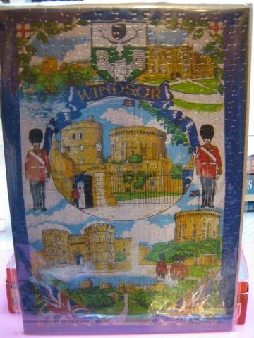 2010.11.02 300 pcs Windsor tea towel.jpg