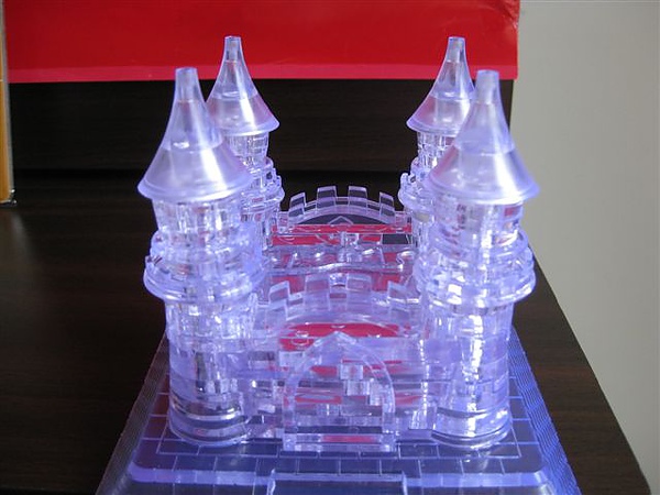 2011.04.03 105片3D水晶立體拼圖：夢幻城堡 (37).JPG