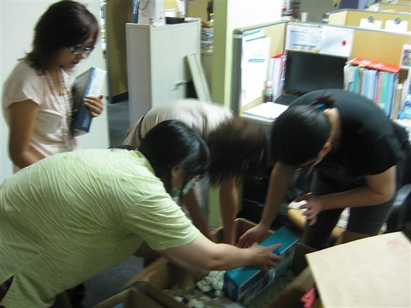 2010.09.03 Liberty到貨 (4).JPG