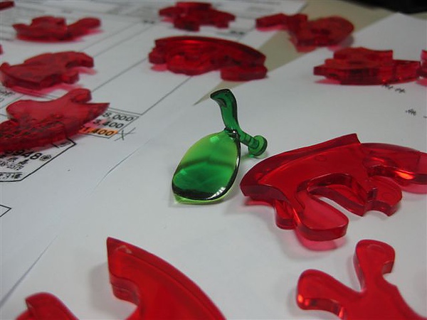 2010.09.14 44片水晶立體拼圖：紅蘋果 (4).JPG