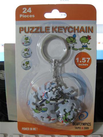 2010.07.11 24片聽奧鑰匙圈 (1).JPG