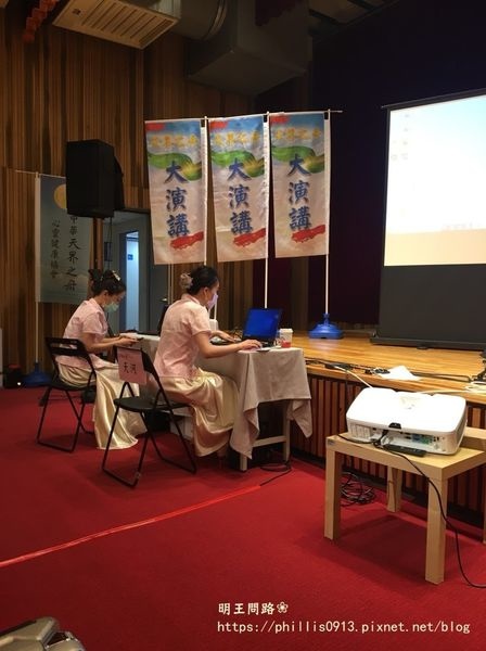 負責整場視訊及攝影的新聞處幹部(出自明王問路).jpg 負責整場視訊及攝影的新聞處幹部(出自明王問路).jpg