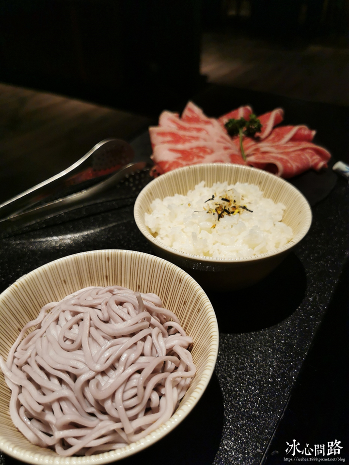 台北東區頂級鍋物【竹苑Shabu】有專人幫忙烹煮，餐後還有松露雜炊｜金箔和牛握壽司、澎派海鮮 (12).PNG