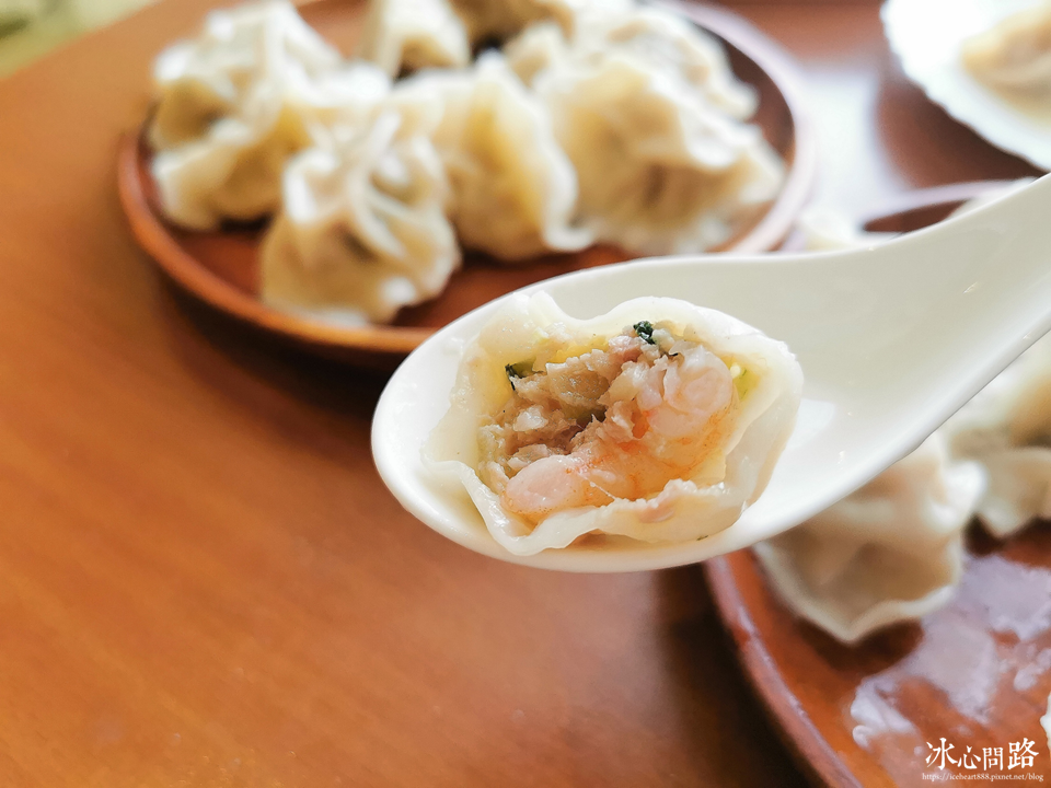 台北永安市場美食【蝦餃貨 冷凍海鮮水餃】夏日限定胡瓜口味｜新鮮食材 每日現包 (6).PNG