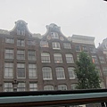 1976795492.jpg