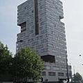 1976795507.jpg
