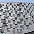 1976795518.jpg