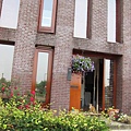 1976795527.jpg