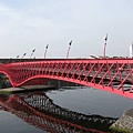 1976795532.jpg