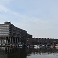 1976795543.jpg