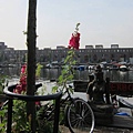 1976795547.jpg