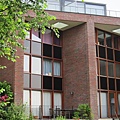 1976795552.jpg