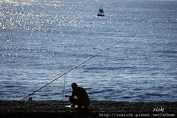 a fishermen~~Chihsingtan Beach