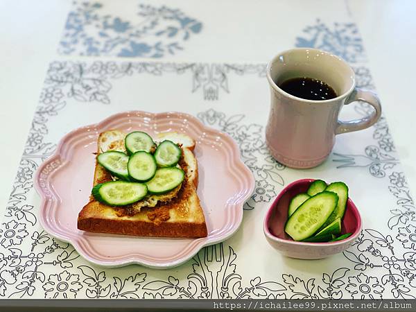 手沖咖啡☕️🫖  與日嚐🥗🥪🥙