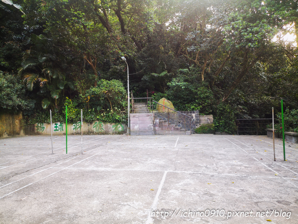 【台北景點】象山親山步道│賞夕陽‧百萬夜景‧跨年101煙火拍