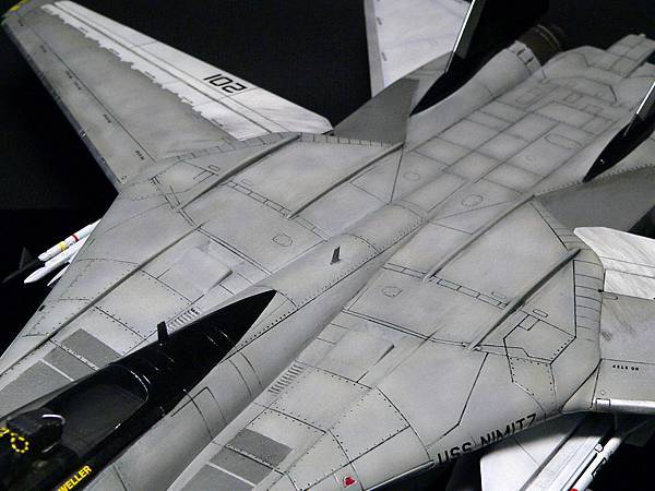 F-14A JollyRogers_003.jpg