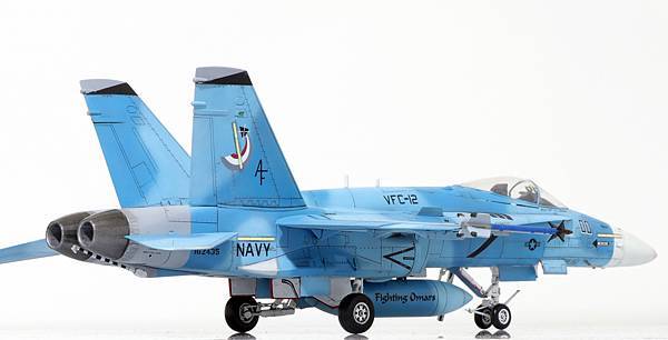 F-18A_VFC-12_004.jpg