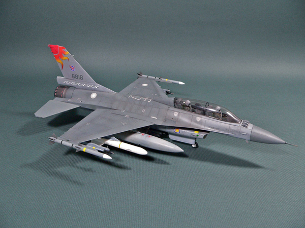 F-16B 004.jpg