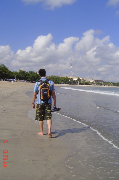 DAY 5 kuta Beach：孤單老人背影