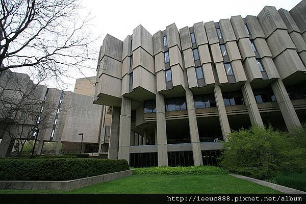 800px-University_Library_at_Northwestern.jpg