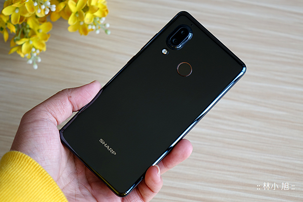 夏普 SHARP AQUOS S3 開箱 (51).png