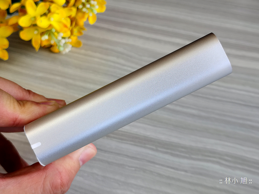 ASUS 華碩 ZenPower 10050C (ABTU012) 快充行動電源開箱推薦 (3).png