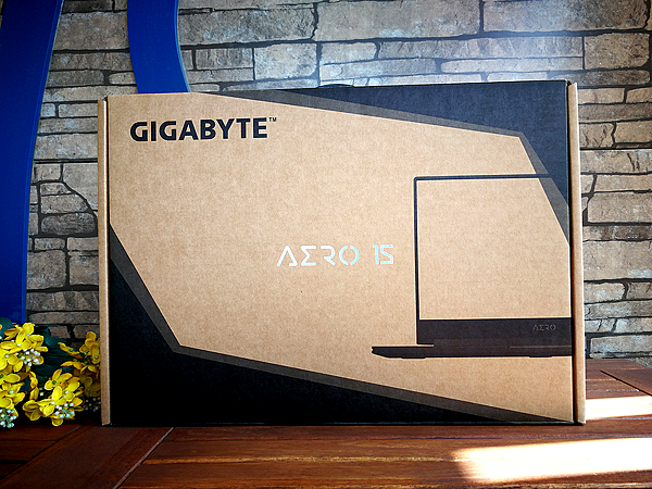 GIGABYTE 技嘉 AERO 15X 開箱 (ifans 林小旭) (30).png