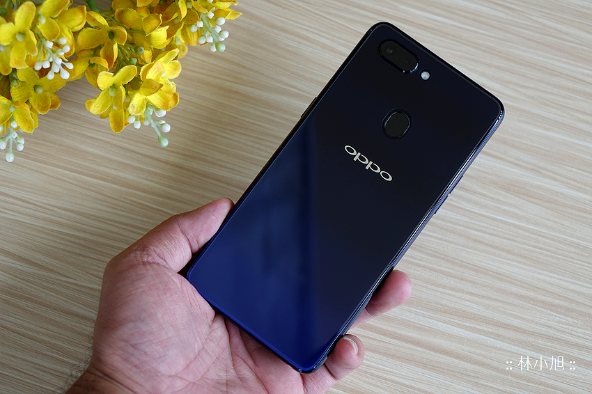 OPPO R15 星空紫開箱 (11).png