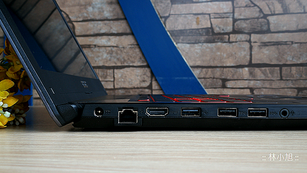 華碩 ASUS TUF Gaming FX504 電競筆電開箱 (ifans 林小旭) (19).png