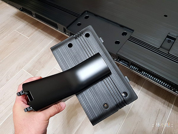 Samsung 65 吋 UA65NU8000W UHD 4K Smart TV 開箱 (ifans 林小旭) (2).png