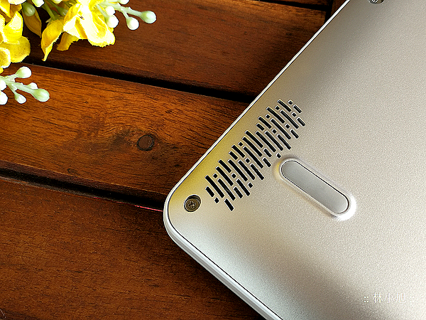 ASUS 華碩 vivoBook 開箱 (ifans 林小旭) (4).png