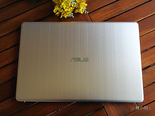 ASUS 華碩 vivoBook 開箱 (ifans 林小旭) (1).png