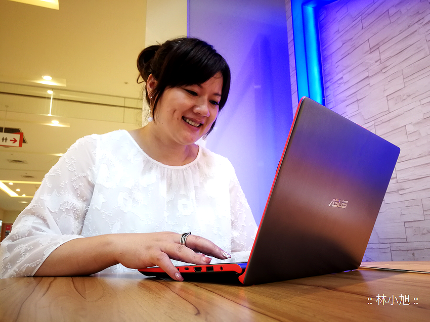 ASUS è¯ç¢© vivoBook éç®± (ifans æå°æ) (43).png