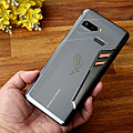 ASUS ROG Phone 開箱 (ifans 林小旭) (22).png