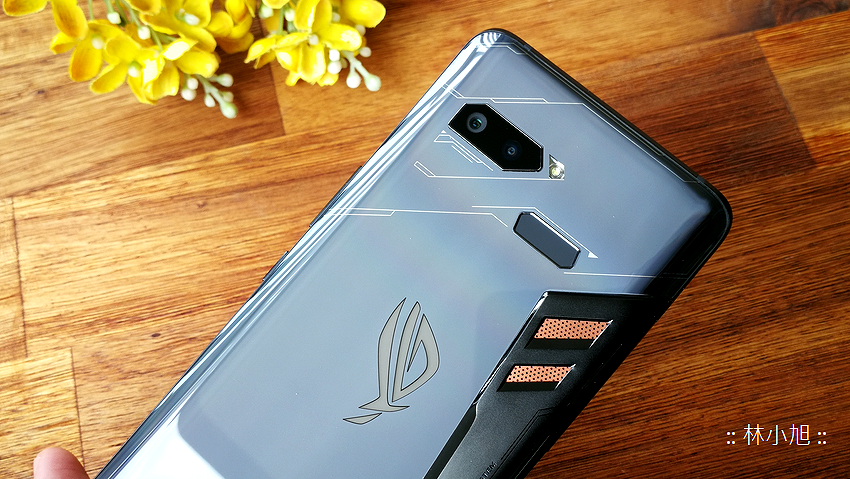 ASUS ROG Phone 開箱 (ifans 林小旭) (34).png