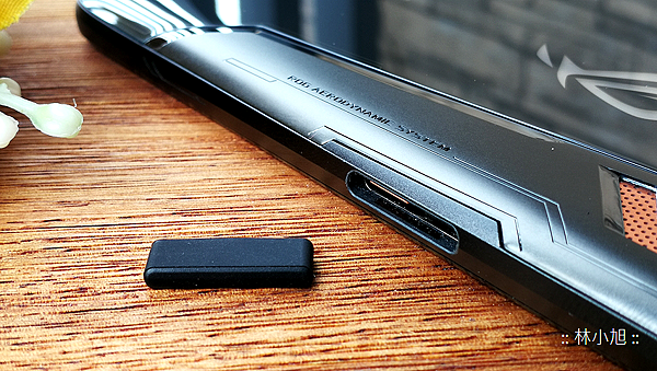 ASUS ROG Phone 開箱 (ifans 林小旭) (38).png