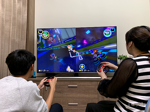 65 吋 Samsung 三星 NU8000 4K UHD 電視追劇開箱 (ifans 林小旭) (21).png