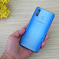 Samsung Galaxy A8s 開箱 (ifans 林小旭) (18).png