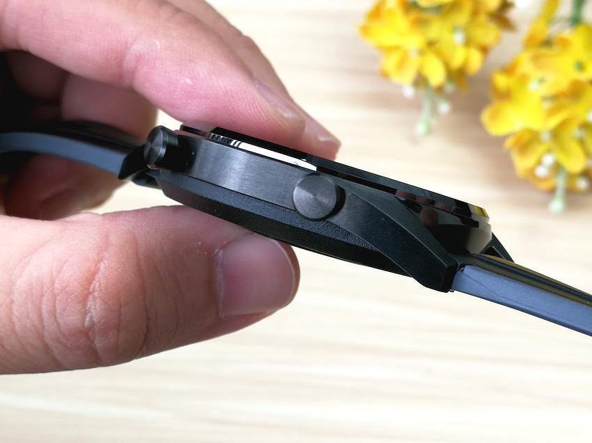 HUAWEI Watch GT 防水智慧手錶 (曜石黑矽膠錶帶) 開箱 (ifans 林小旭) (10).png HUAWEI Watch GT 防水智慧手錶 (曜石黑矽膠錶帶) 開箱 (ifans 林小旭) (10).png