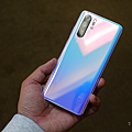 HUAWEI P30 新機動手玩 (ifans 林小旭) (3).png