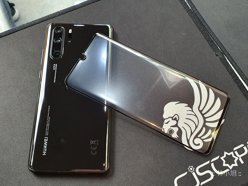 HUAWEI P30 Pro 專屬 imos 螢幕玻璃保護貼與膜斯密碼機身包膜推薦 ( 林小旭) (8).png