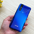 vivo V15V15 Pro 全螢幕前鏡頭升降手機開箱 (ifans 林小旭) (12).png