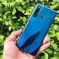 realme 5 Pro 四攝迅猛龍智慧型手機 開箱 (ifans 林小旭) (18).png