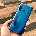 realme 5 Pro 四攝迅猛龍智慧型手機 開箱 (ifans 林小旭) (2).png