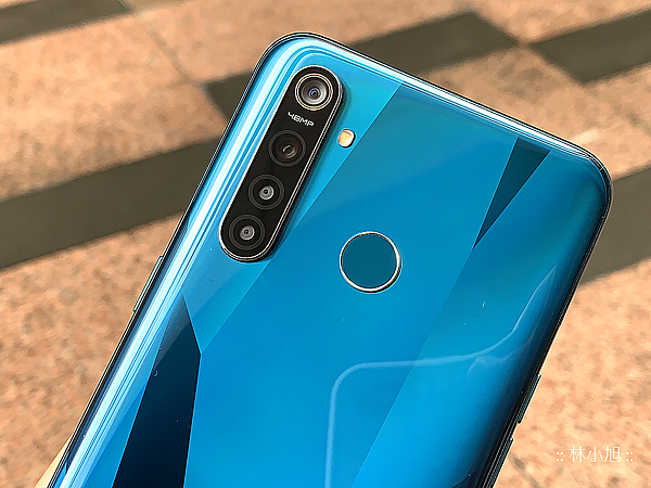 realme 5 Pro 四攝迅猛龍智慧型手機 開箱 (ifans 林小旭) (5).png