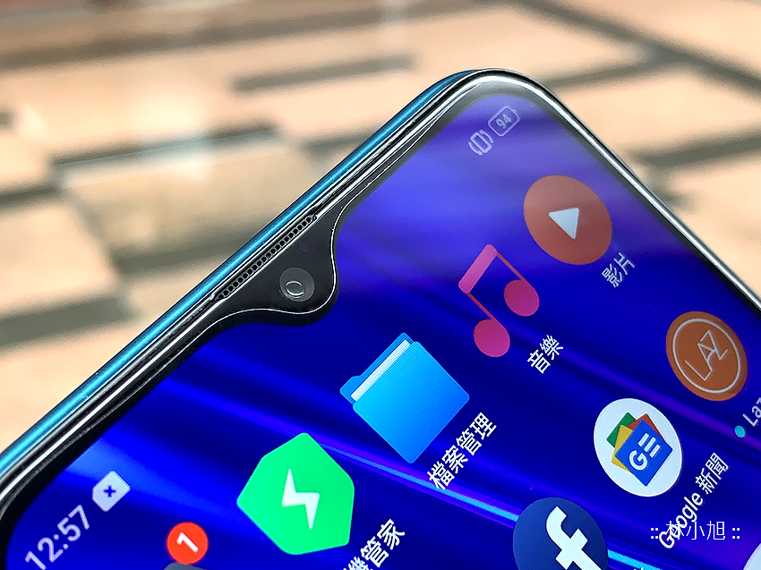 realme 5 Pro 四攝迅猛龍智慧型手機 開箱 (ifans 林小旭) (10).png