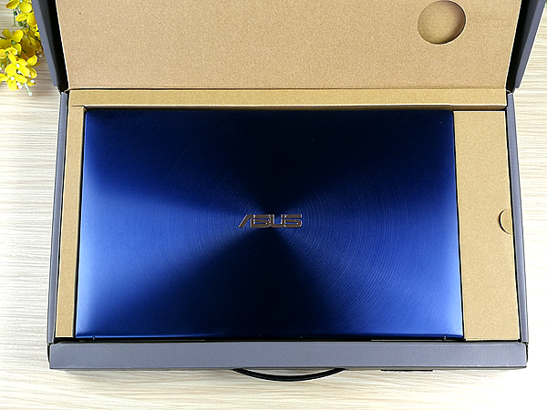 ASUS ZenBook 15 UX534FT 智慧觸控板 ScreenPad 2.0 筆電開箱 (ifans 林小旭) (28).png