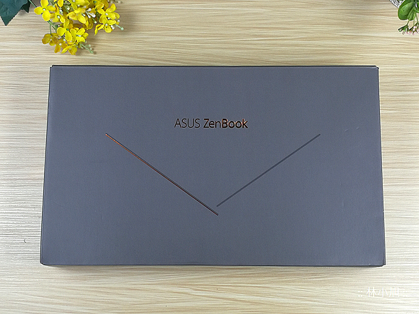 ASUS ZenBook 15 UX534FT 智慧觸控板 ScreenPad 2.0 筆電開箱 (ifans 林小旭) (27).png