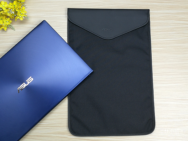 ASUS ZenBook 15 UX534FT 智慧觸控板 ScreenPad 2.0 筆電開箱 (ifans 林小旭) (30).png