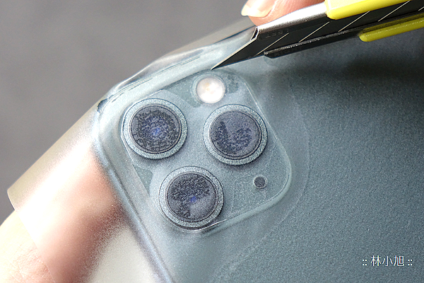  imos 藍寶石玻璃螢幕保護貼 for iPhone 11ProMAX 開箱 (ifans 林小旭優惠) (6).png